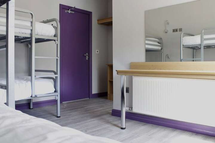 Room 5 of 16