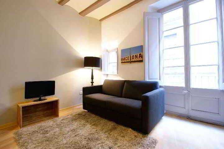 Room 2 of 10