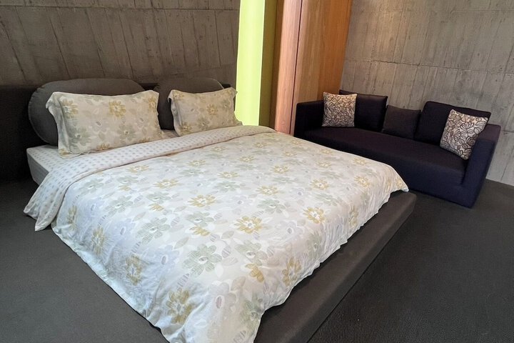 Room 12 of 47