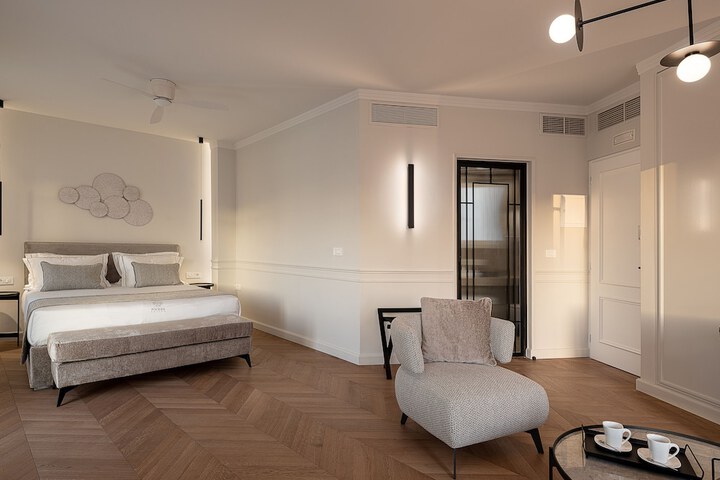 Room 15 of 40