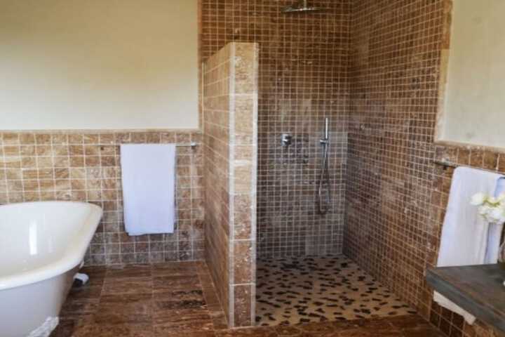 Room 35 of 72