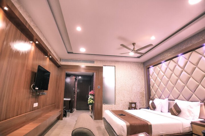 Room 19 of 43