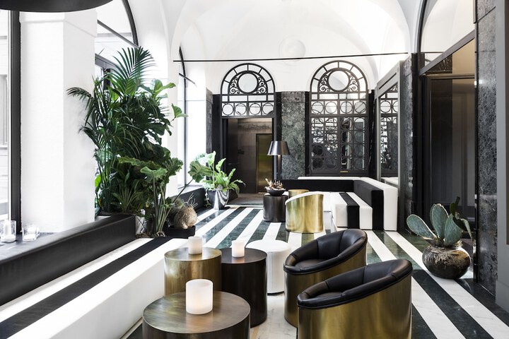 Hotel Lobby
