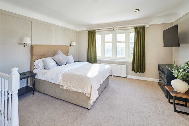 Room 15 of 23
