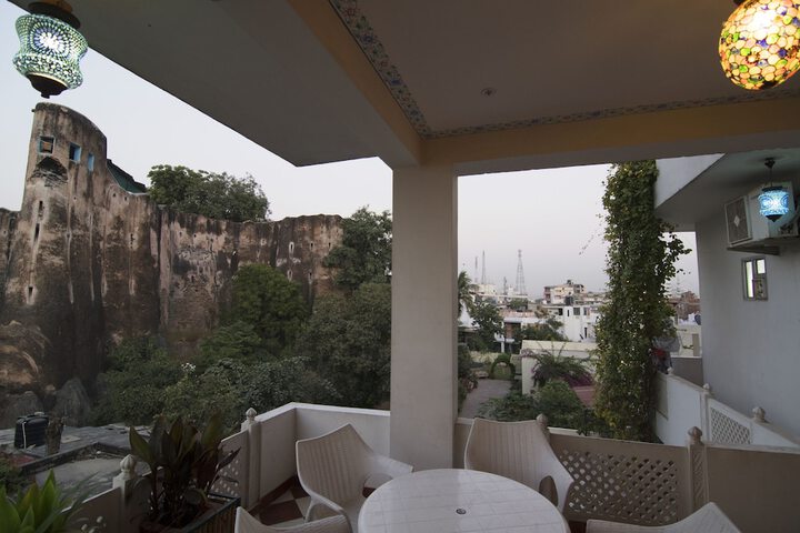 Hotel View 184 of 189