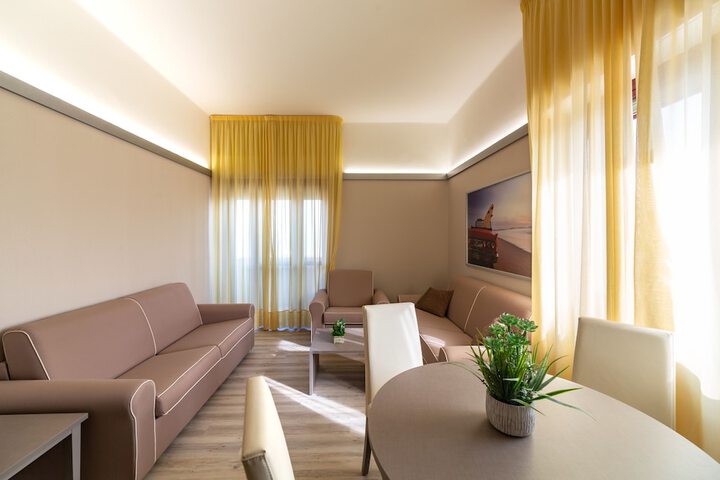 Room 27 of 41