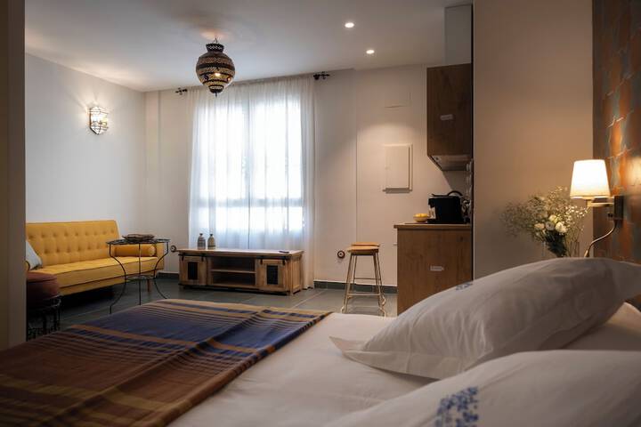 Room 60 of 98