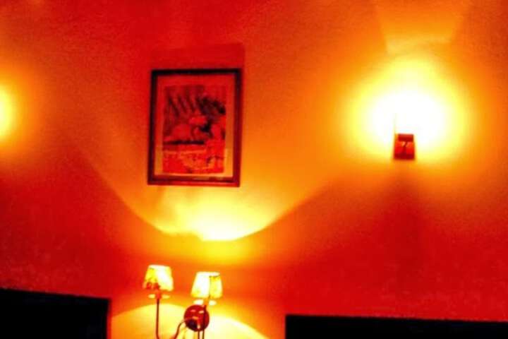 Room 9 of 30