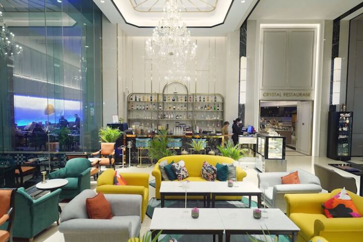 Entrance & Lobby