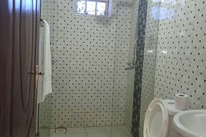 Room 10 of 40