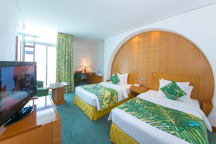 Room 14 of 87
