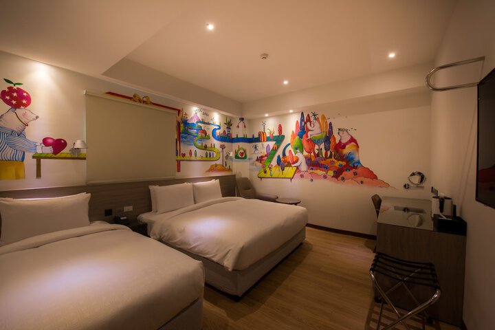 Room 20 of 96