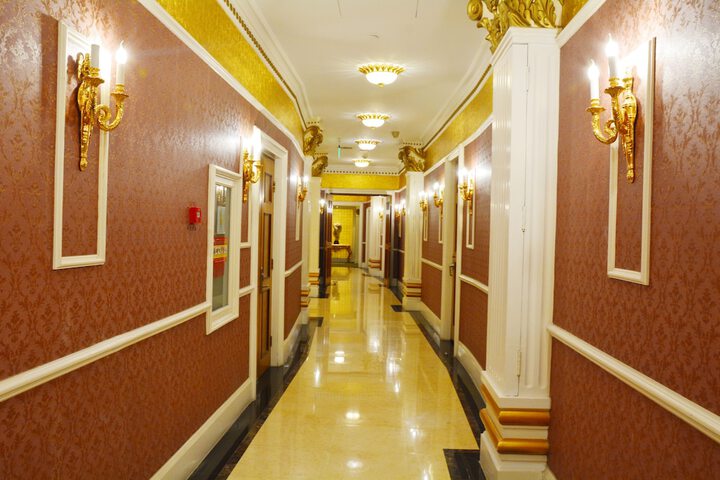 Room 42 of 121