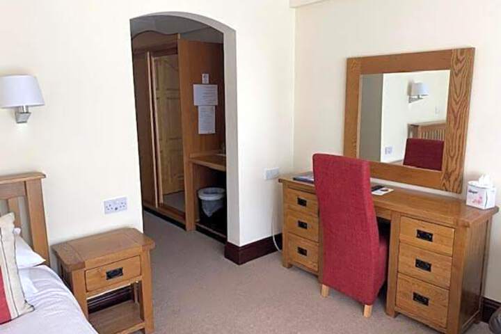 Photo 3