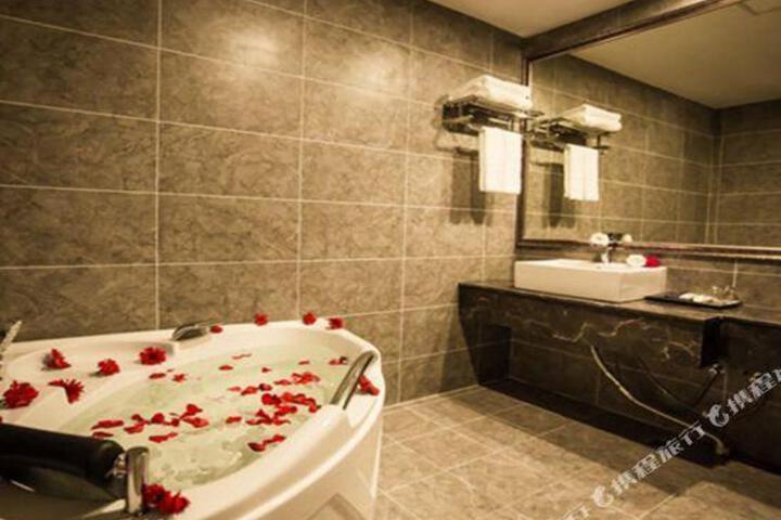 Huaxi Guiguan Hotel