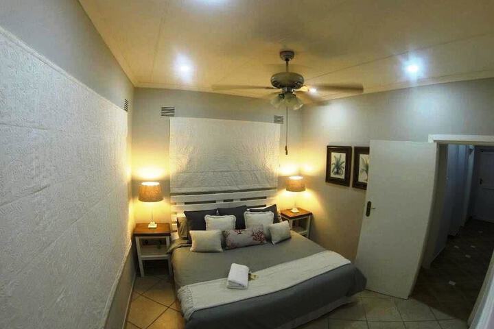 Room 5 of 38