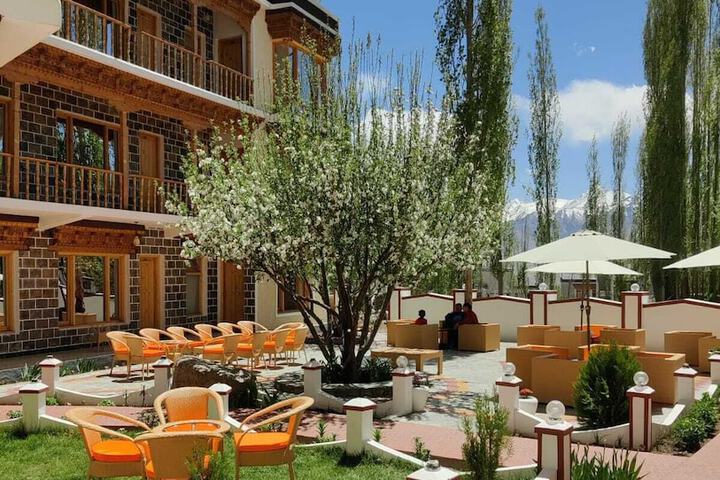Hotel Lhalingkha