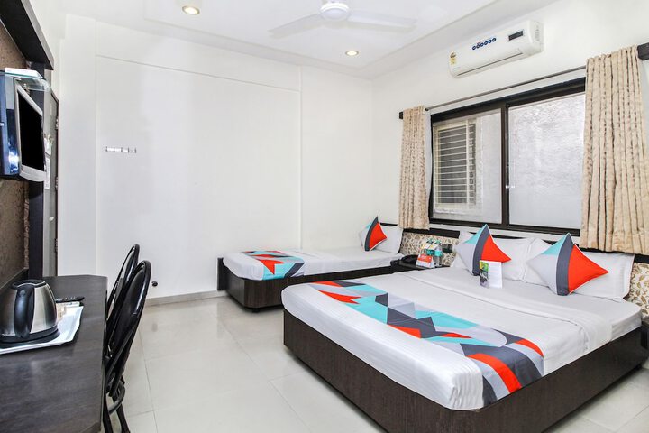 Room 14 of 32