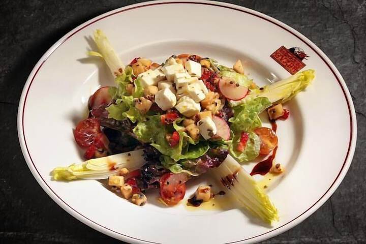 Dining 46 of 70