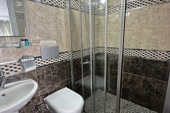 Clean Restrooms