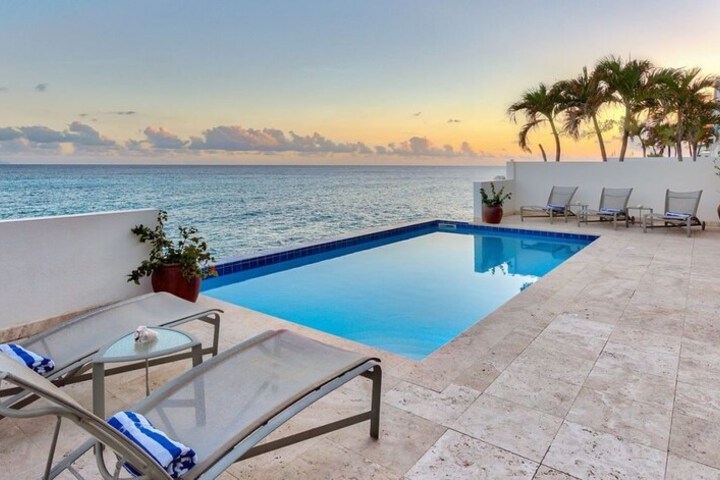 Pool 34 of 41