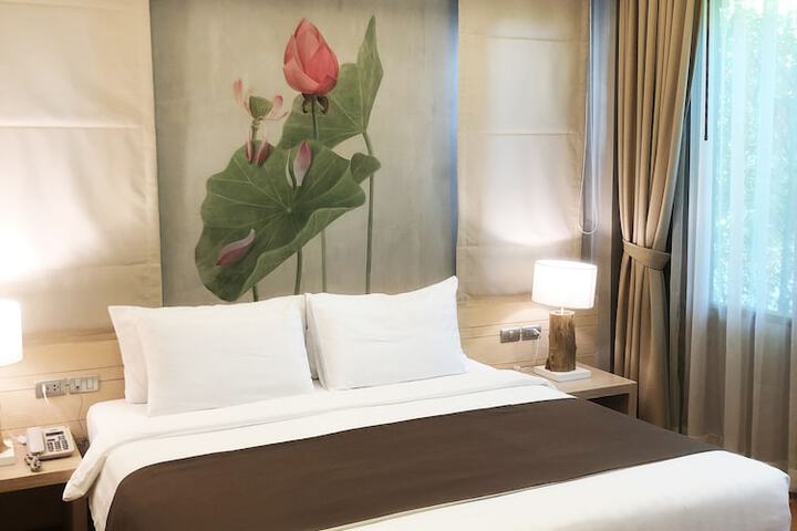 Room 20 of 99