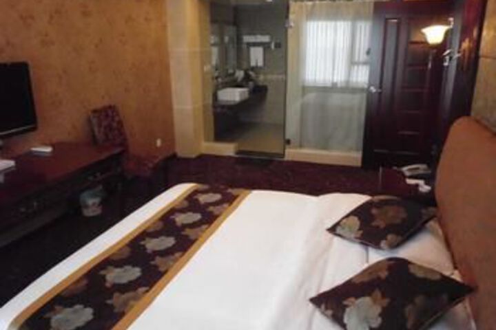 Room 12 of 23