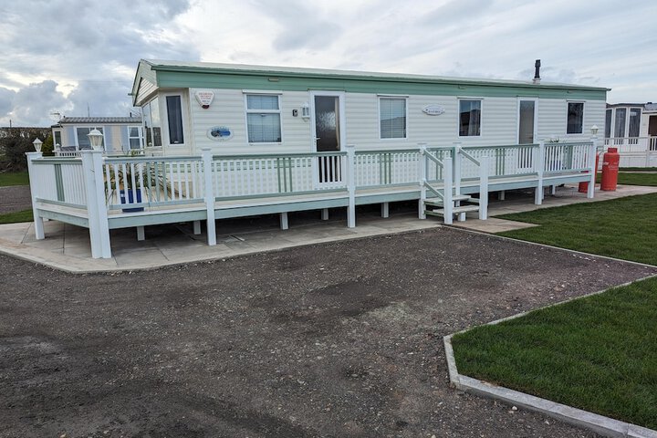 Beach House - Dog Friendly Anderby Creek in Skegness