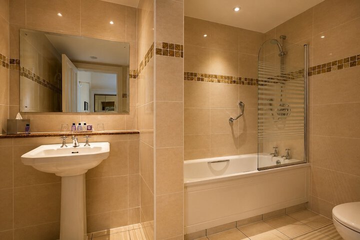 Clean Restrooms