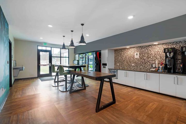 Breakfast area