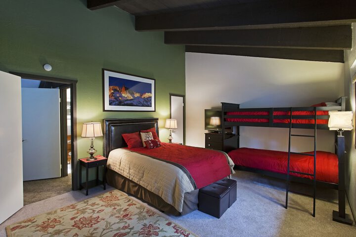 Room 21 of 83