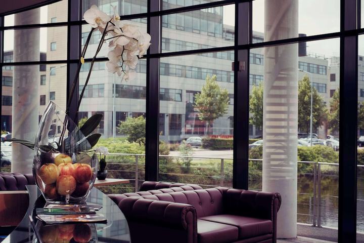 Guest Lobby