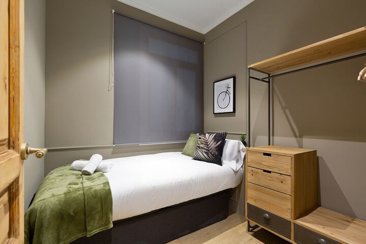 Room 6 of 23