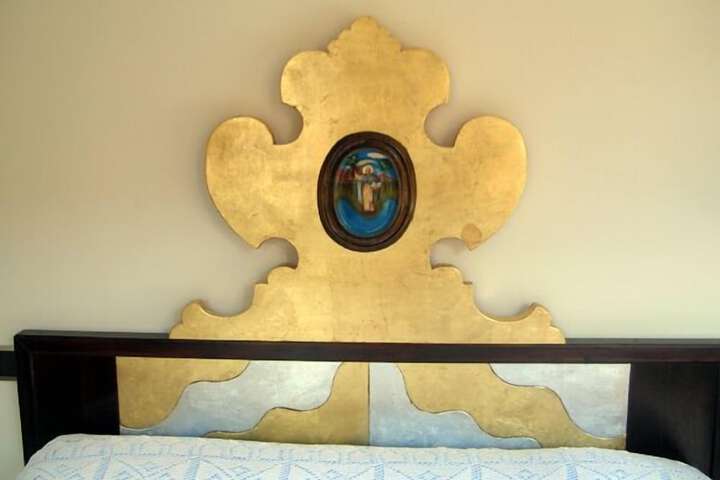 Room 18 of 77
