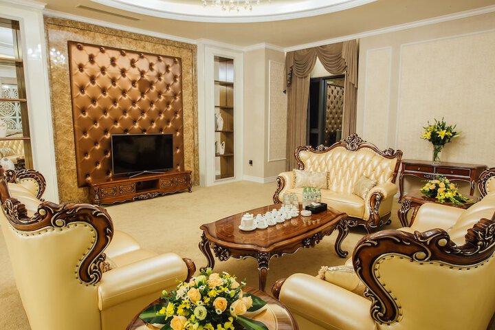 Room 25 of 68