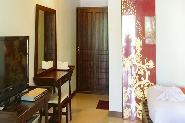 Room 12 of 61