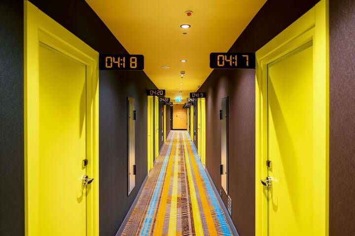 Hotel 75 of 83