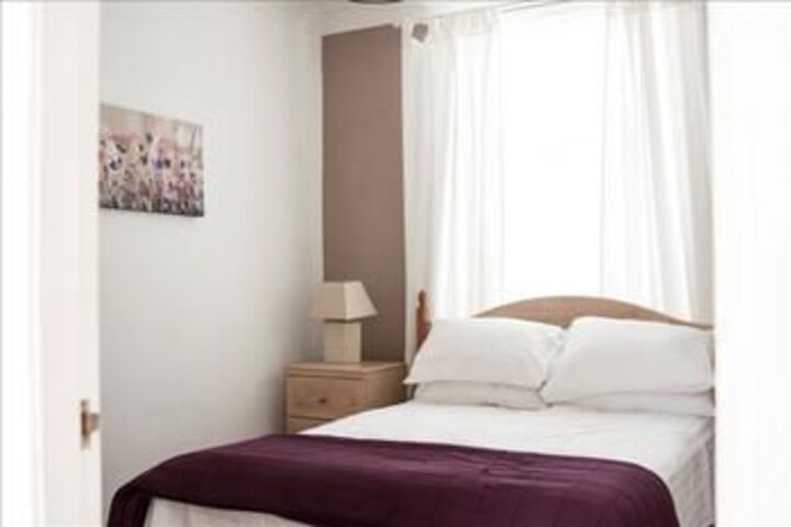 Room 3 of 9