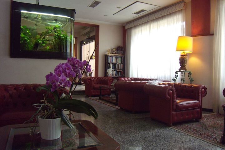 Lobby sitting area