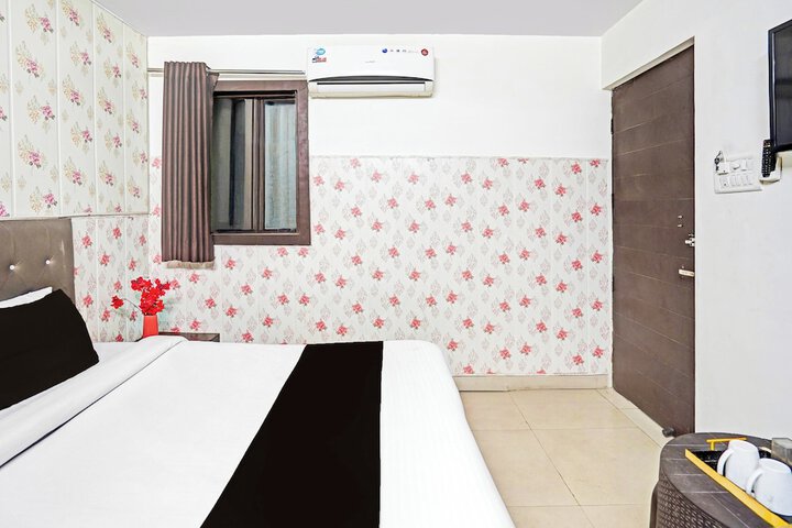 Room 15 of 35