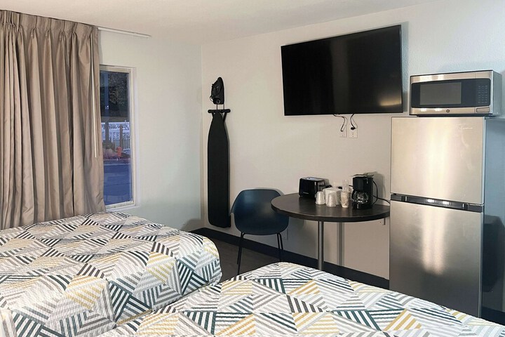 Room 3 of 22
