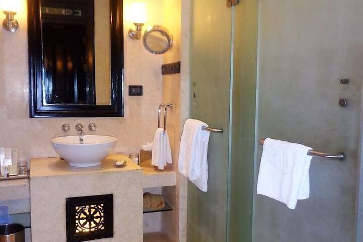 Room 42 of 57