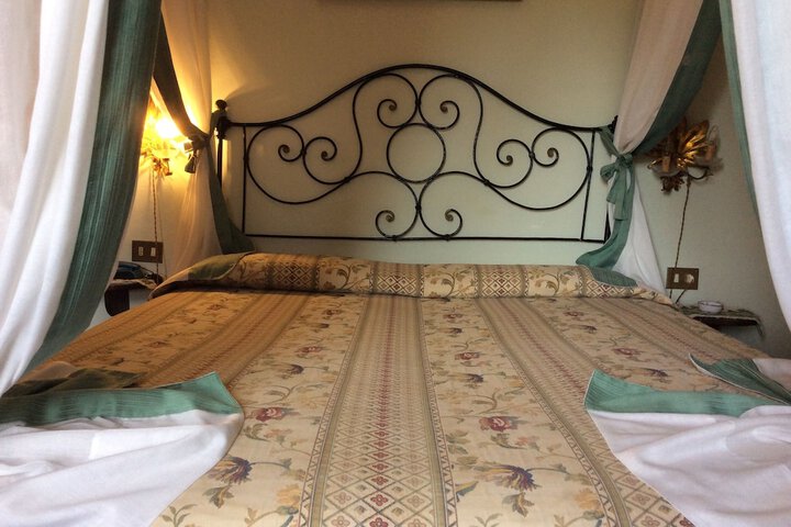Room 36 of 147