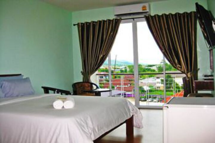 Room 14 of 25