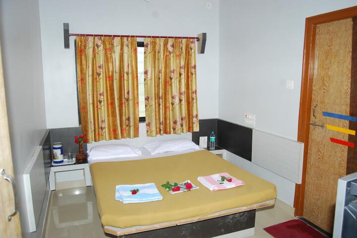 Room 16 of 30