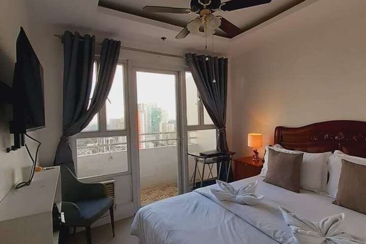 Room 3 of 24