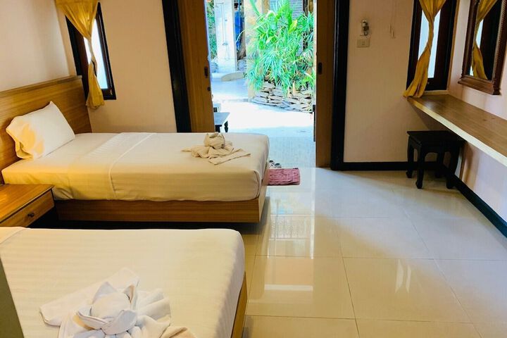 Room 40 of 93