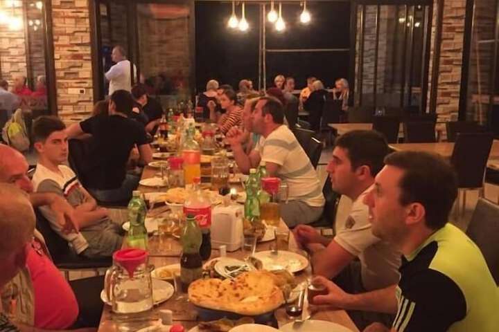 Dining 20 of 49