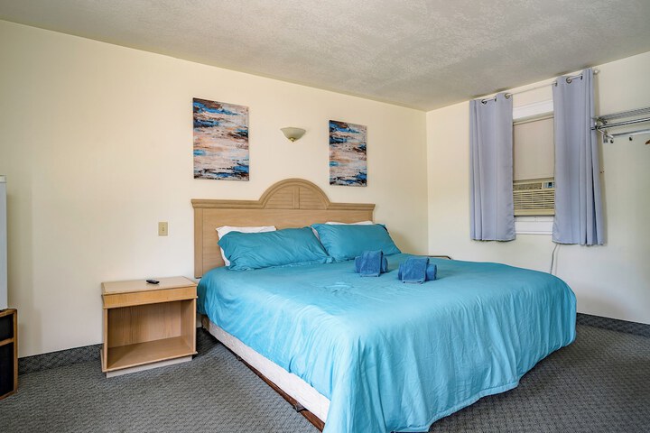 Room 3 of 17