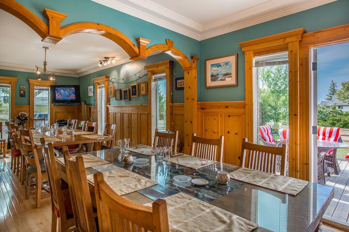 Breakfast area
